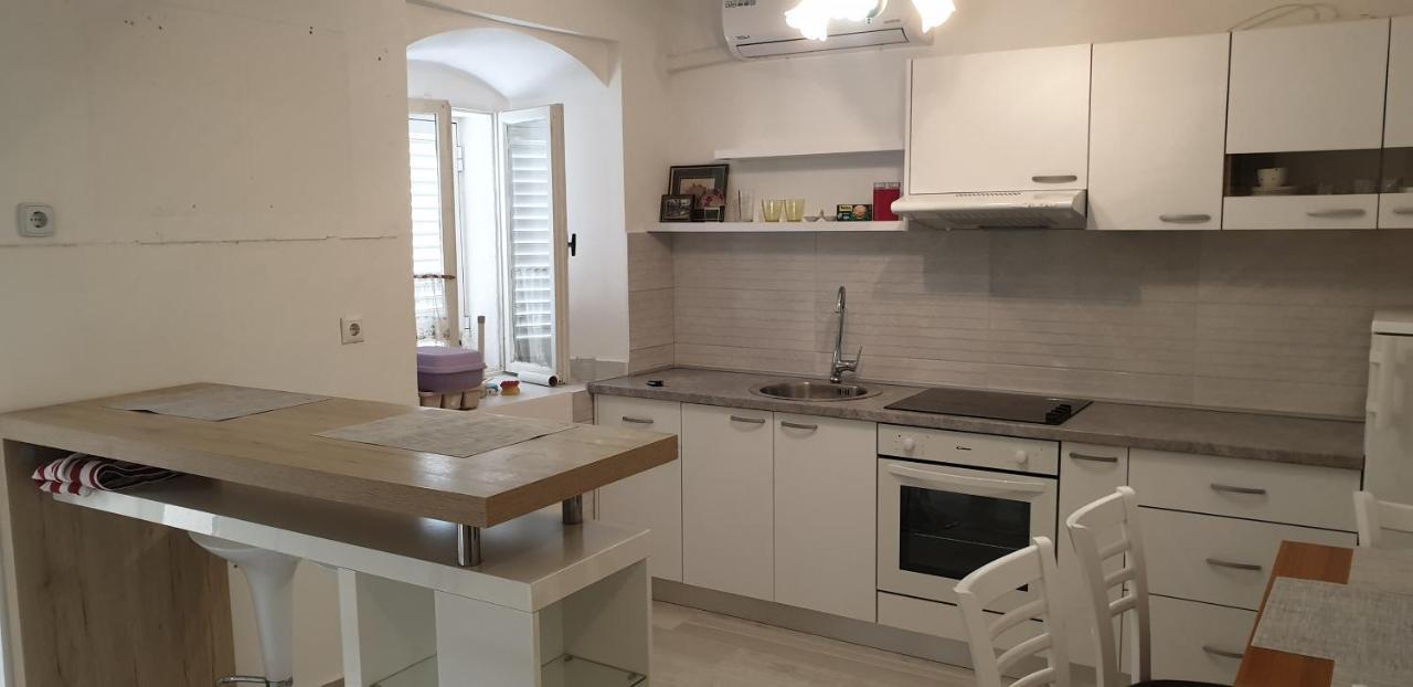 Ulica Dvori Narca 12 Apartment 4+2 Per. Baška Εξωτερικό φωτογραφία