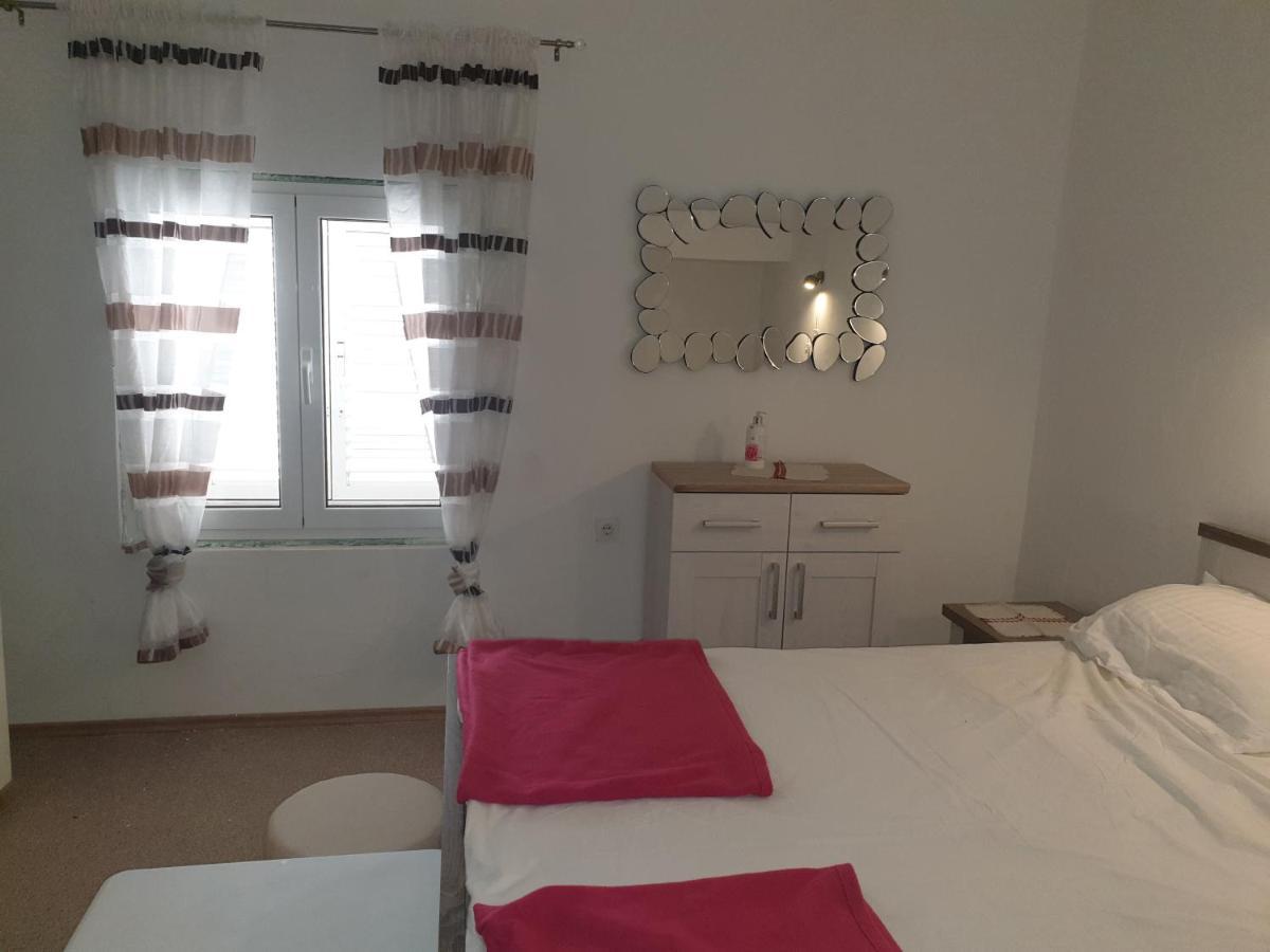 Ulica Dvori Narca 12 Apartment 4+2 Per. Baška Εξωτερικό φωτογραφία