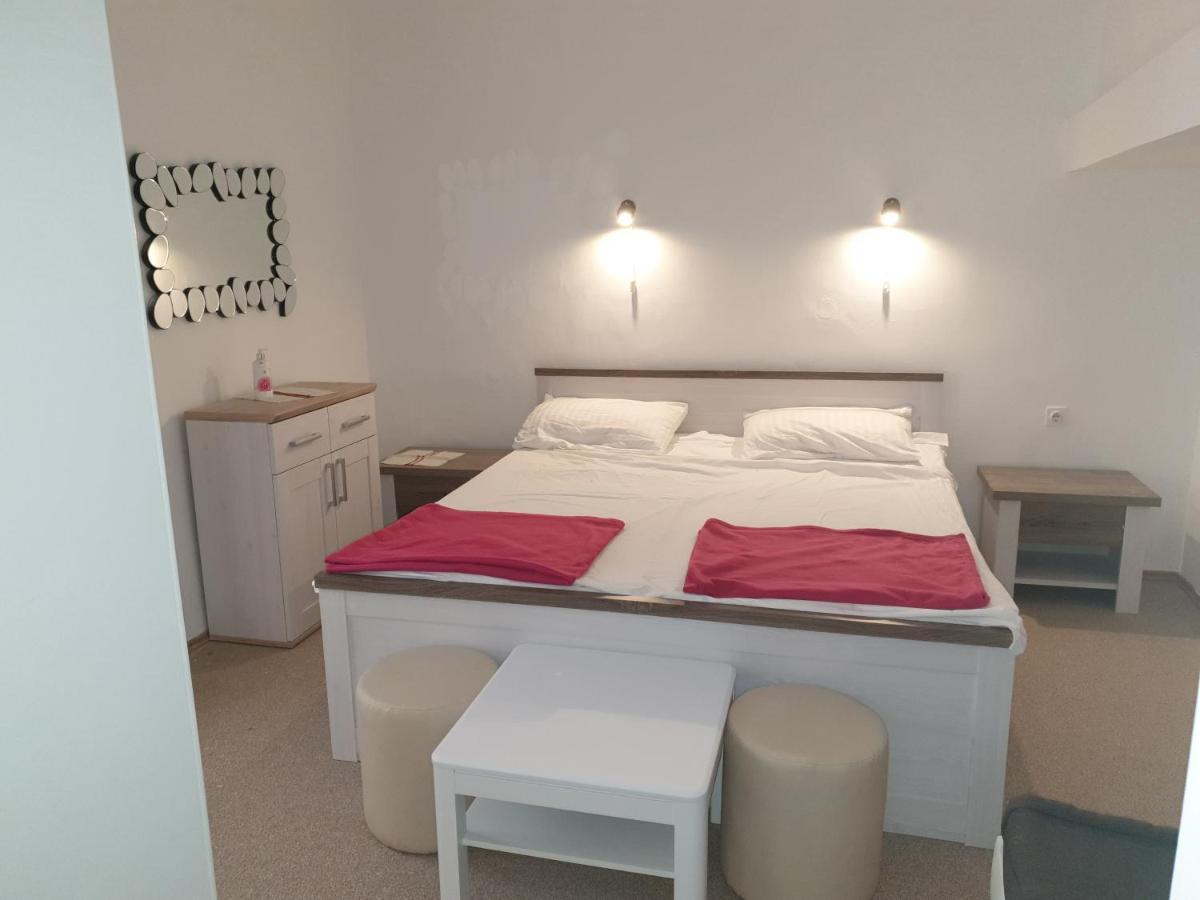 Ulica Dvori Narca 12 Apartment 4+2 Per. Baška Εξωτερικό φωτογραφία